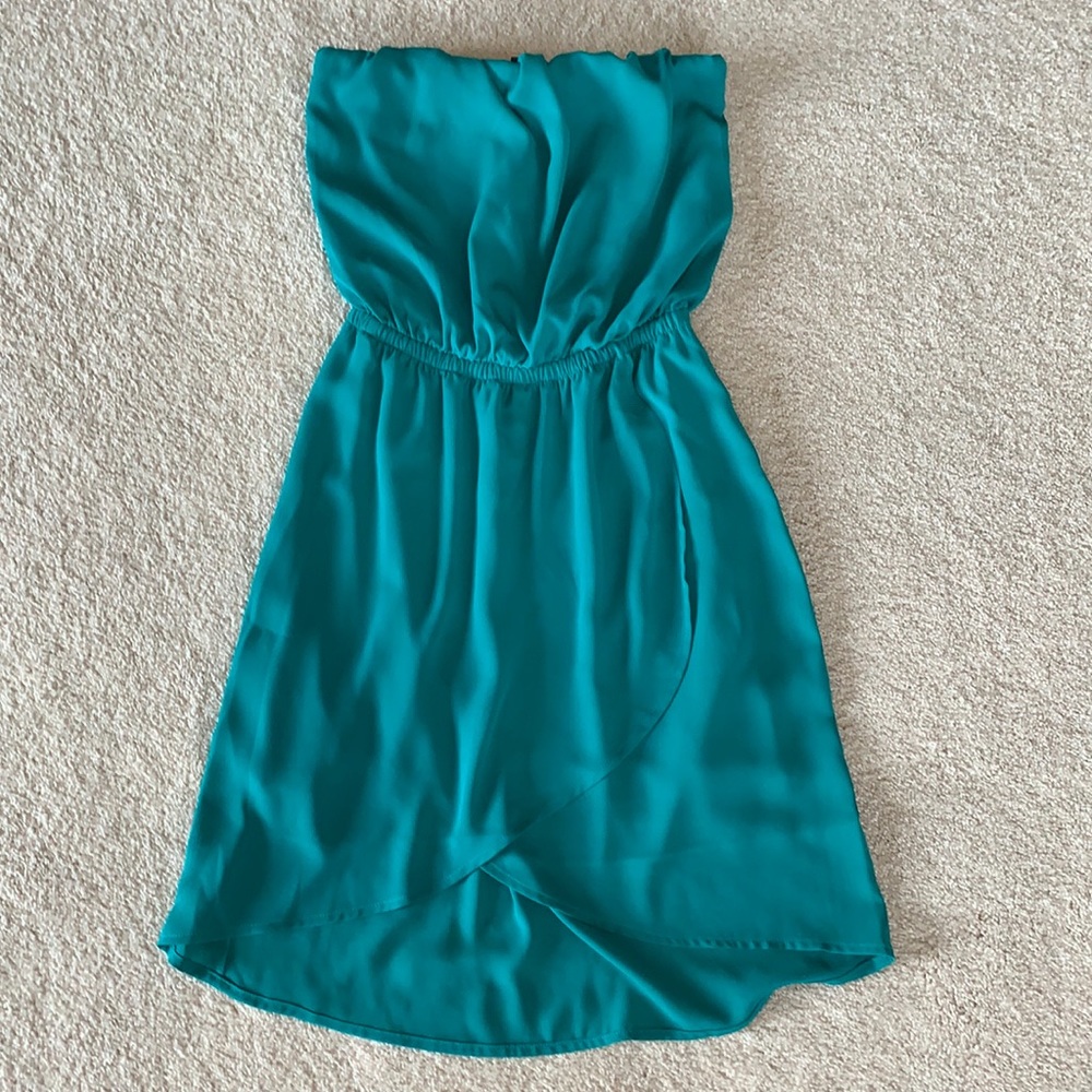 Strapless Express Dress
